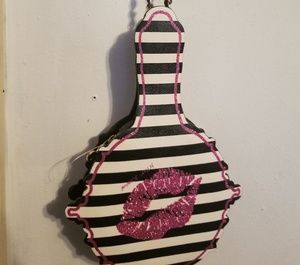 Betsey Johnson hand bag